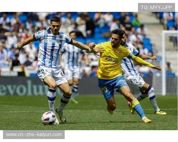 球员家庭生活与赛场外形象塑造成为新趋势